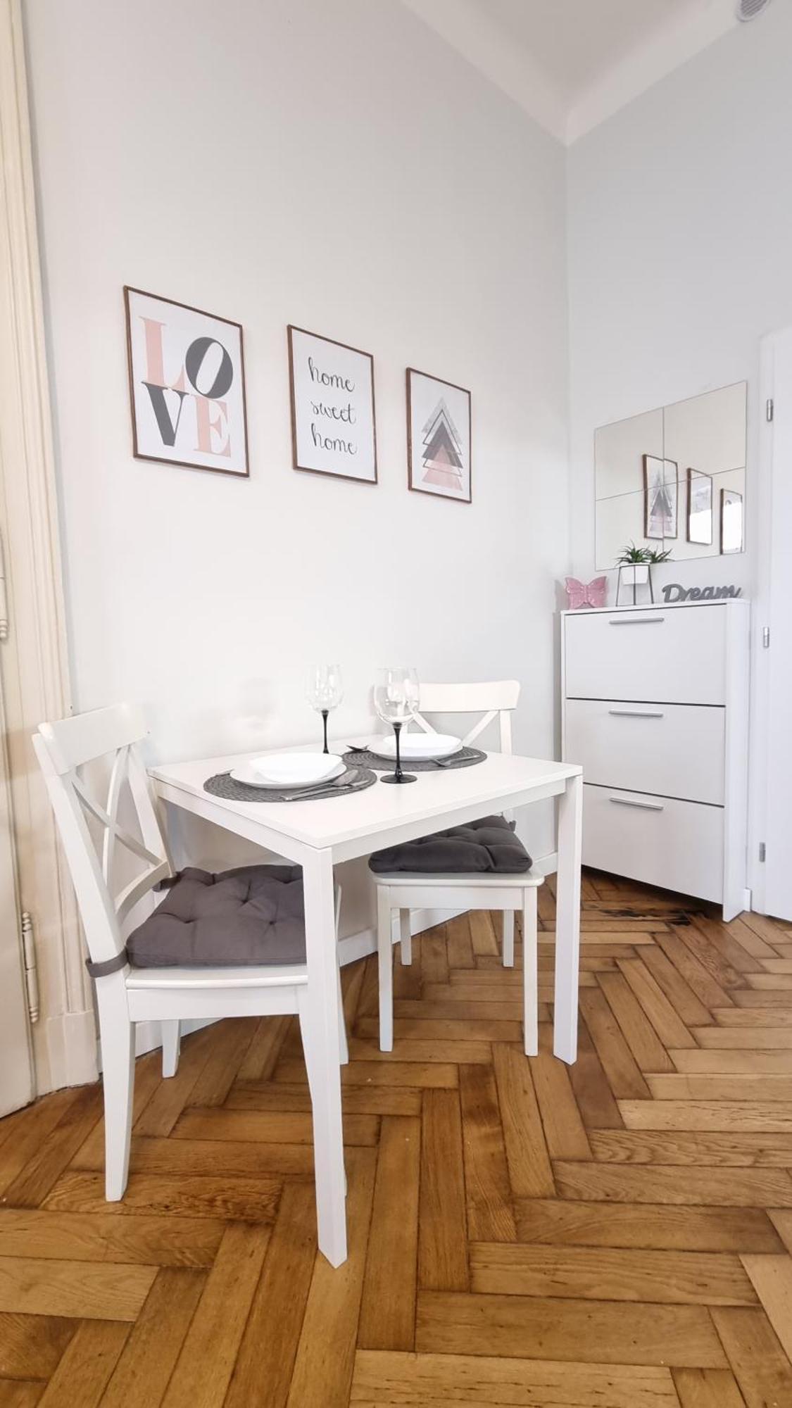 Finnem Rentals Florenc Praga Exterior foto