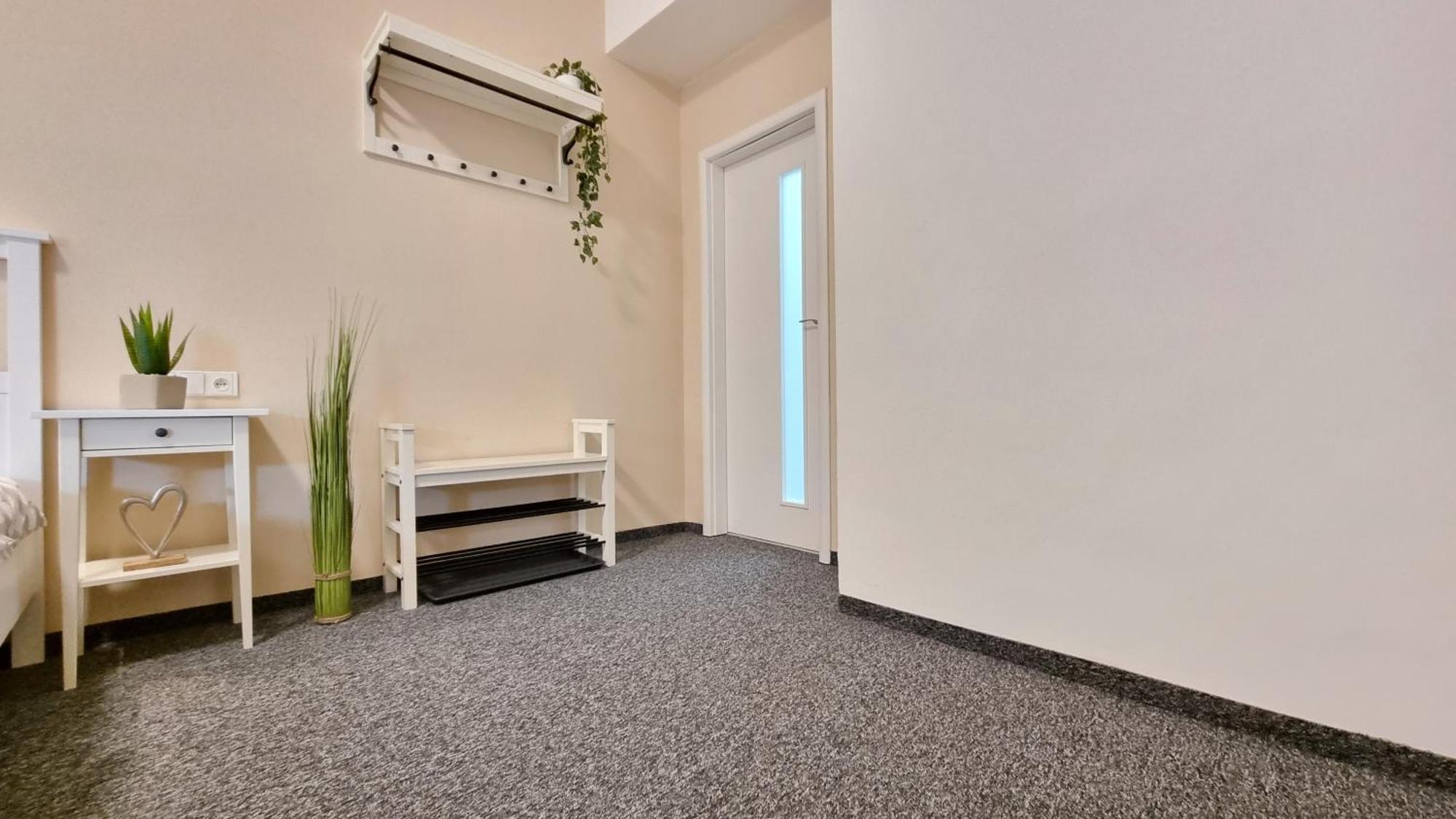 Finnem Rentals Florenc Praga Quarto foto