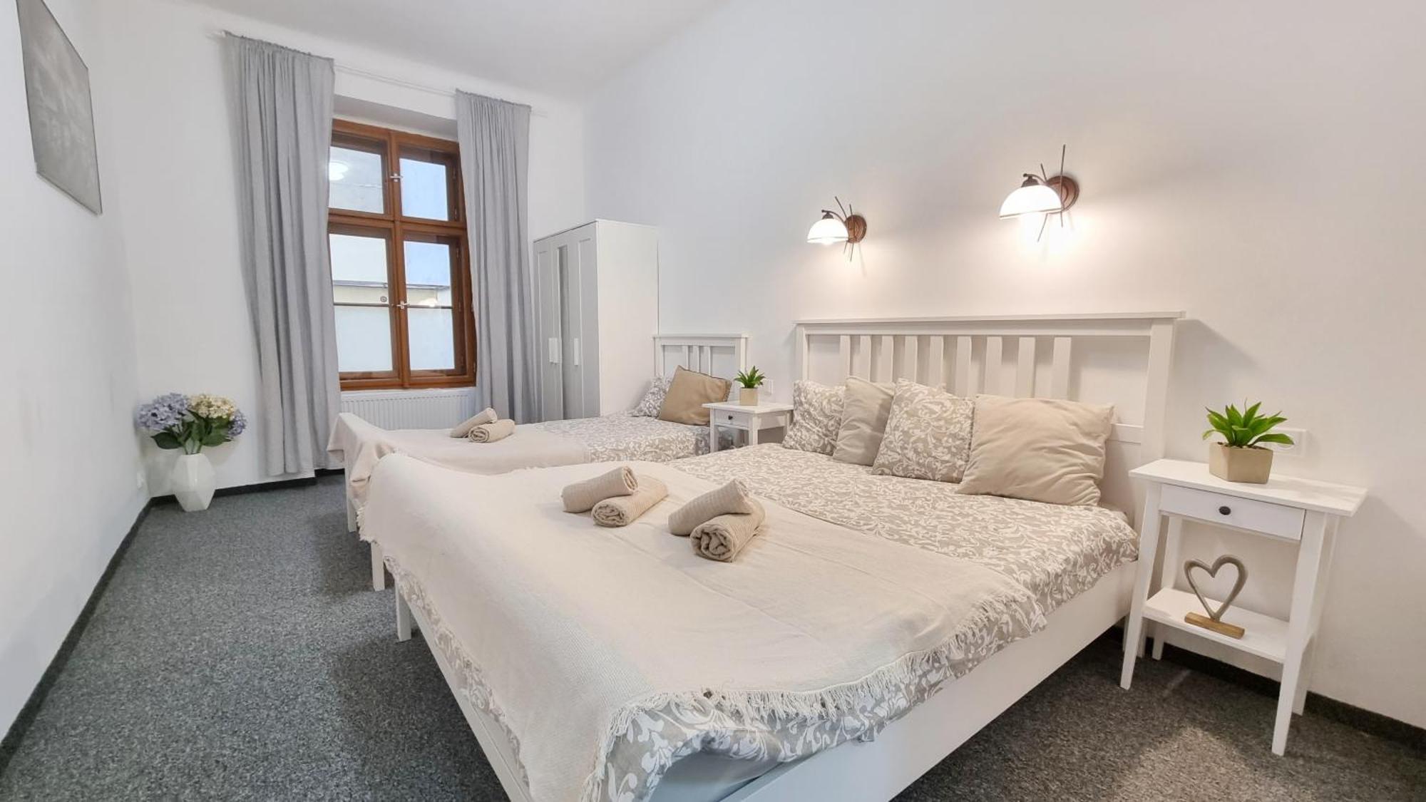Finnem Rentals Florenc Praga Quarto foto